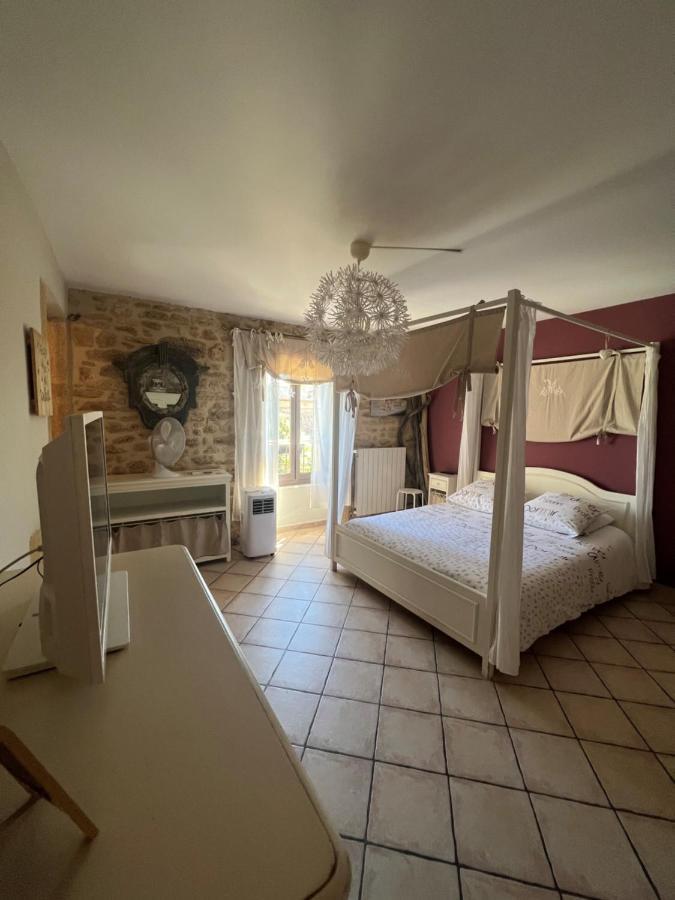 Maison D'Hotes Le Mas De Lila Vers Pont du Gard Dış mekan fotoğraf