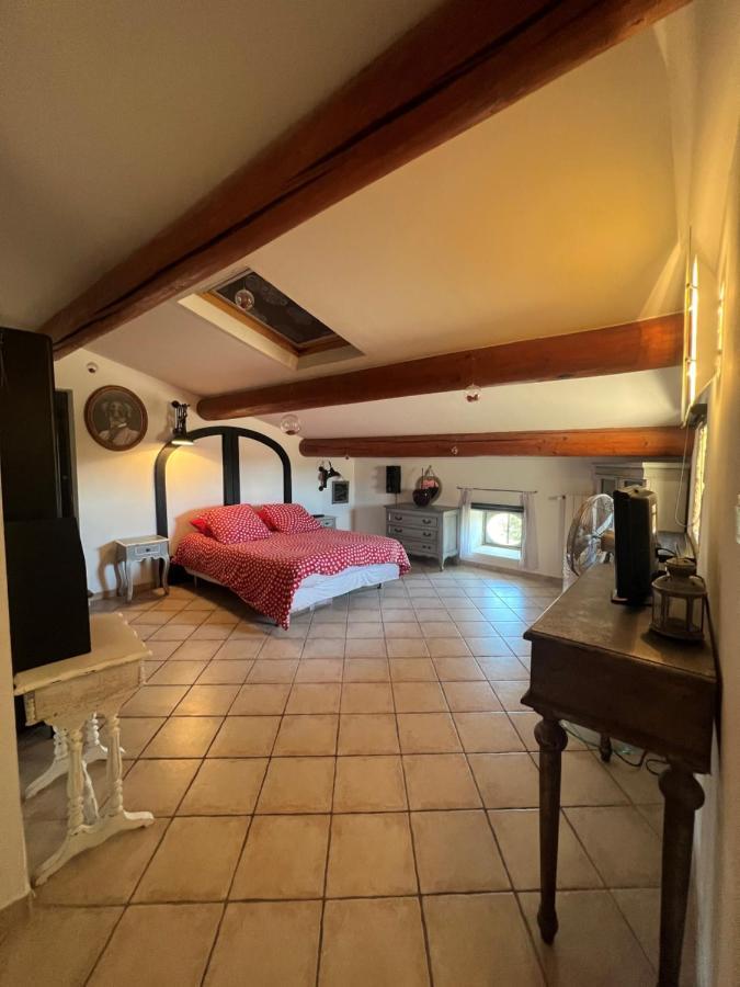 Maison D'Hotes Le Mas De Lila Vers Pont du Gard Dış mekan fotoğraf